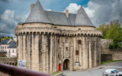 Top 10 des Activités Insolites à Faire dans le Golfe du Morbihan et à Lorient 🤩🚤